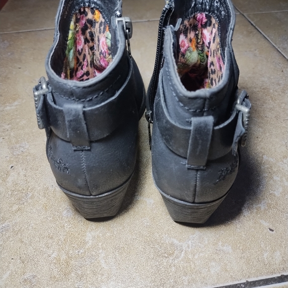 Blowfish Girls Genuine Leather Black Zip Up Booties Size 1 - Picture 7 of 8